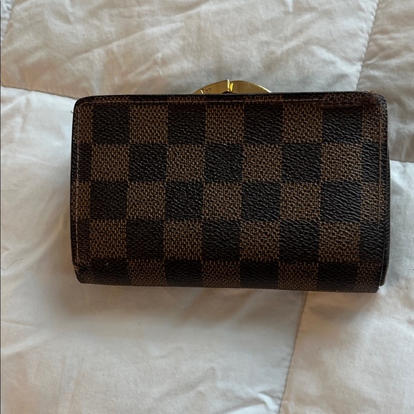 Louis Vuitton Wallet - Picture 2 of 8